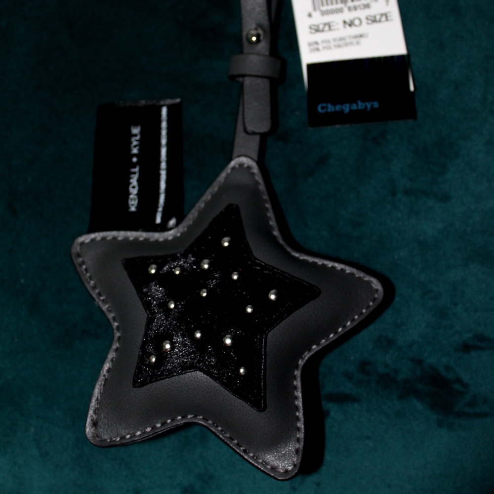 Kendall & Kylie leather star key chain